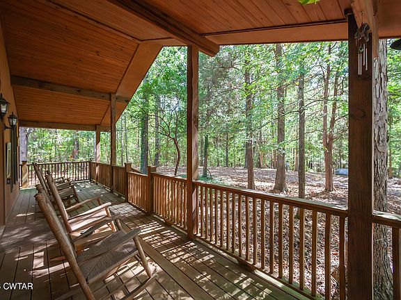 5th image of 2082 Farmsville Rd