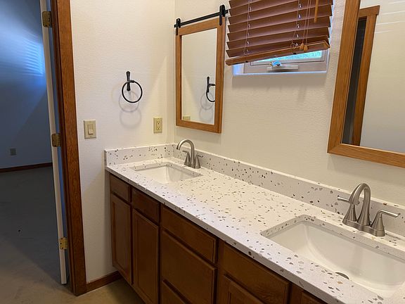 3rd image of 5501 Poblanos Ct NW