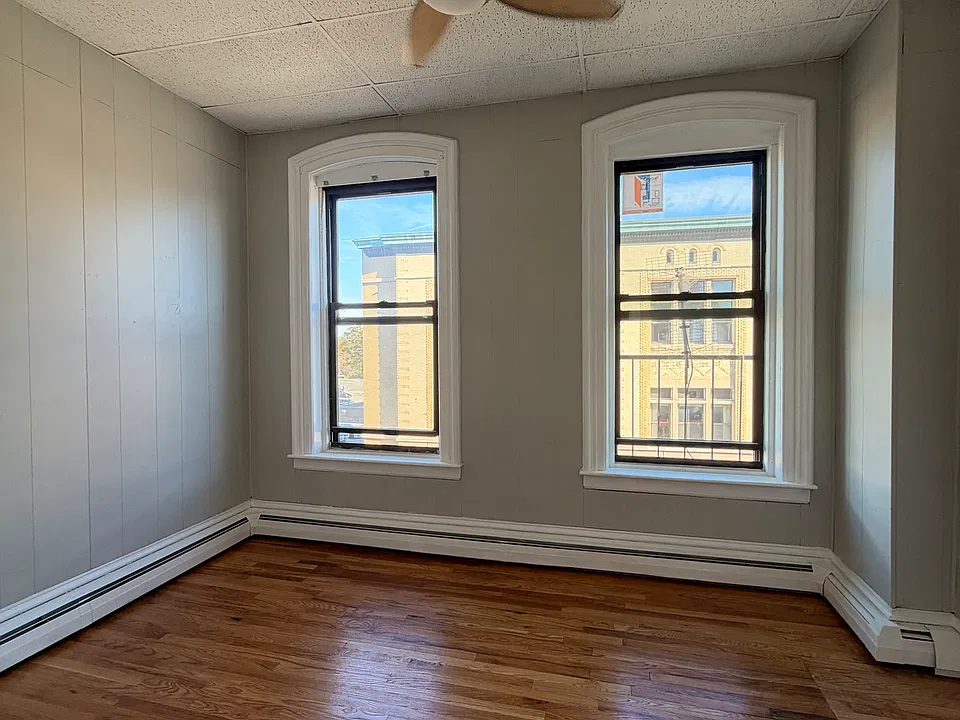 4 Main St #15