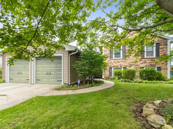 148 Newport Dr, Bolingbrook, IL 60440