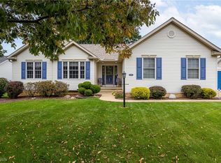 2953 Brookfield Dr, Barberton, OH 44203