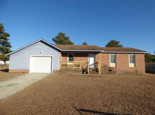 6564 Honeysuckle Dr, Fayetteville, NC 28304