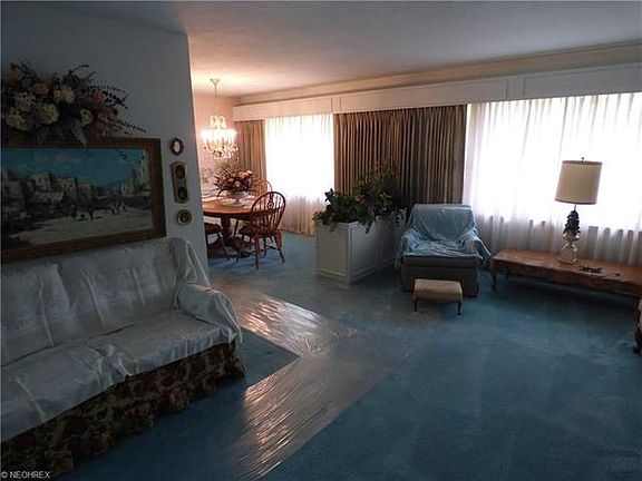 4th image of 5836 Sarah Ave