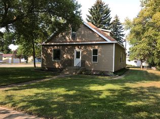 308 2nd St SW, Towner, ND 58788