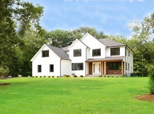 3 Willow St, Sharon, MA 02067