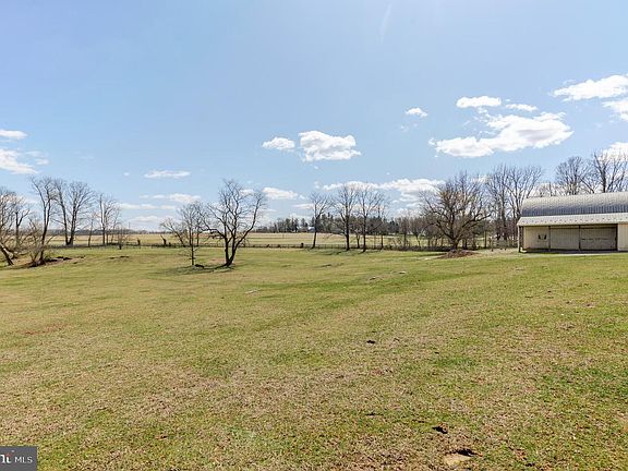 5th image of 535 S Middlesex Rd