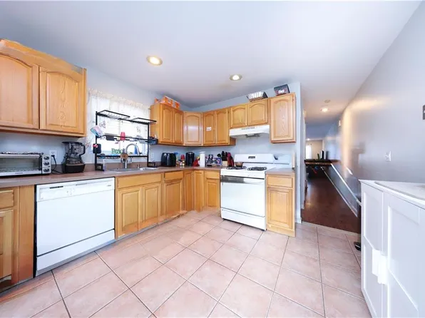 20a Buel Avenue image 9 of 30