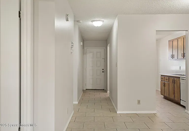 1293 Cheney Hwy #G — Photo 13