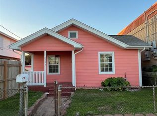6116 Avenue Q 1/2, Galveston, TX 77551