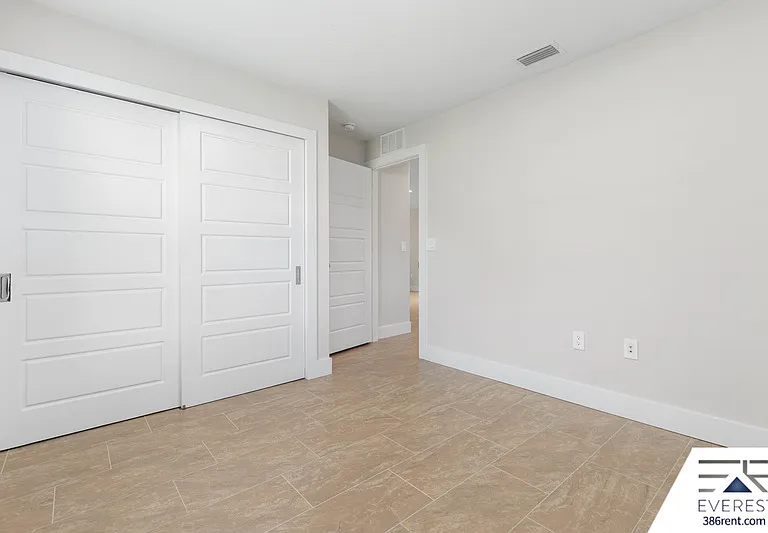 12 Walt Pl — Photo 32