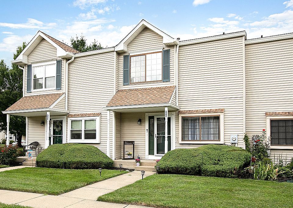1st image of 502 Stillhouse Ln