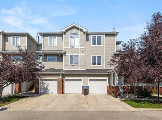 8000 S Wentworth Dr SW #805, Calgary, AB T3H 5L1