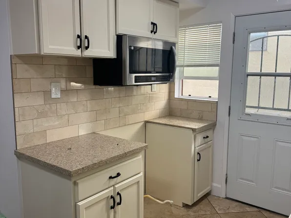 1312 N Laurel Ave APT 1, West Hollywood, CA 90046