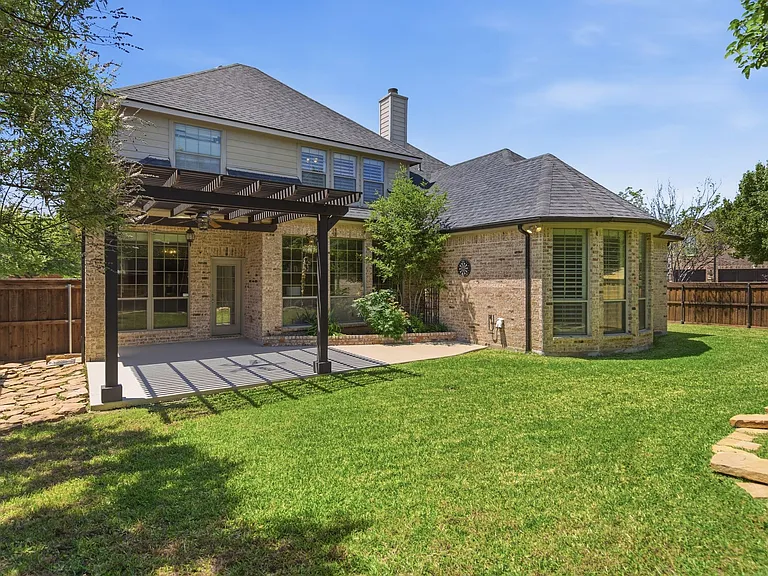 2437 Fawn Meadow Dr — Photo 26