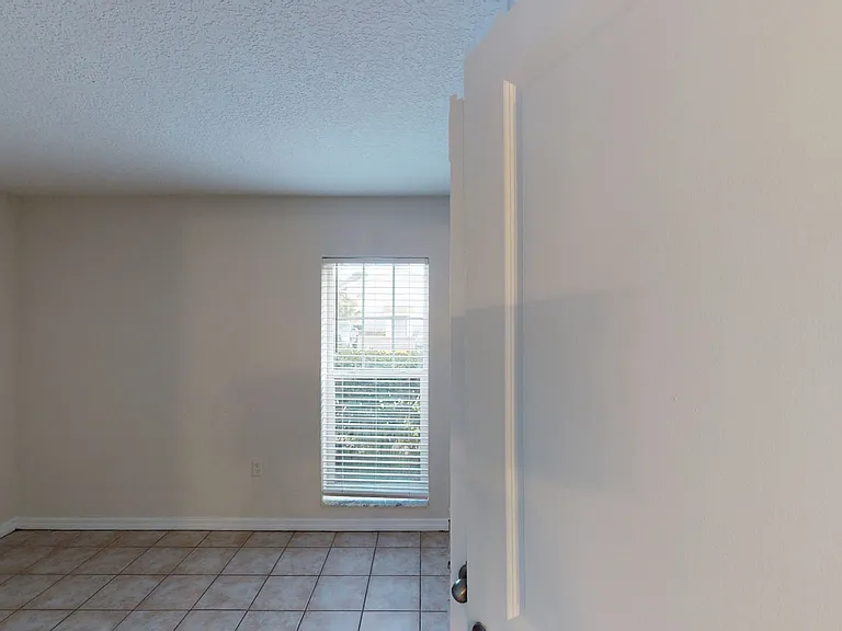 The Breyley Apartments — Photo 56