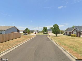 2101 Greenbrier Cir, Claremore, OK 74017