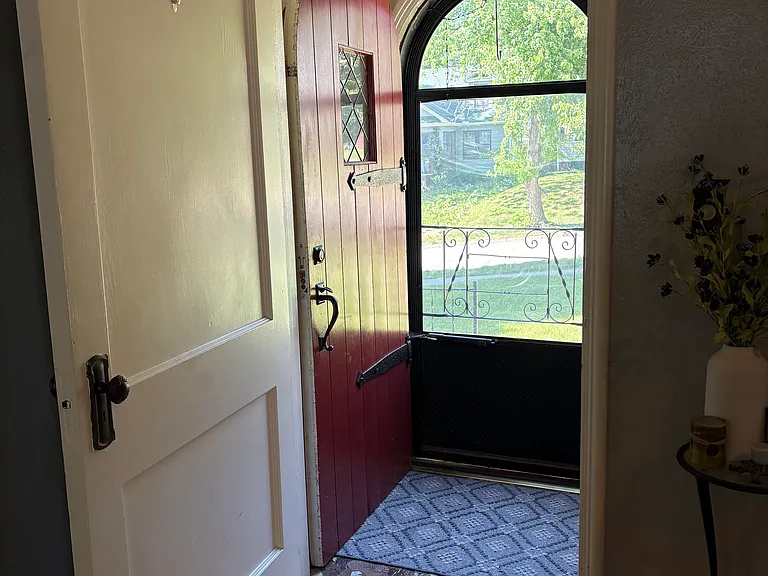 4519 Woolworth Ave — Photo 70