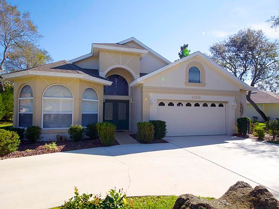 2nd image of 1120 Killarney Dr