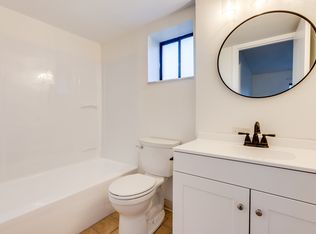 160 Glenn St #203, Pittsburgh, PA 15205