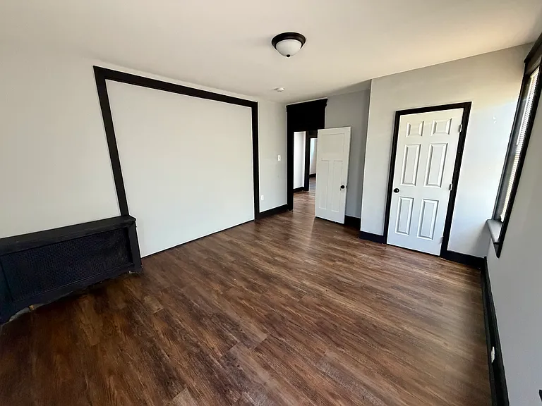 809 Brooks Ln #2 — Photo 16