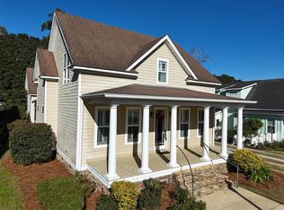 203 Mitchell Place Dr, Thomasville, GA 31792