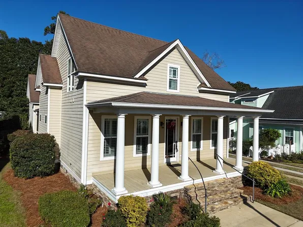 203 Mitchell Place Dr, Thomasville, GA 31792