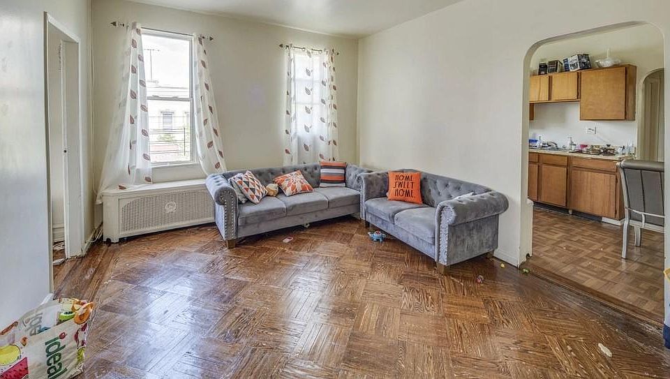 1st image of 9530 Avenue L #2