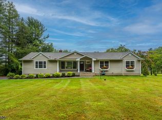 85 Mountain View Rd, Warren, NJ 07059