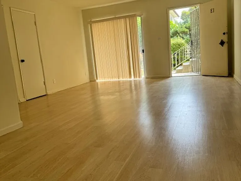 6333 Bright Ave #1E — Photo 8
