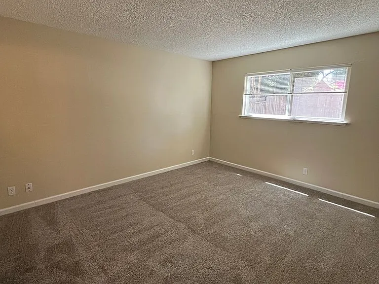 Cowell 4808-4810 — Photo 13