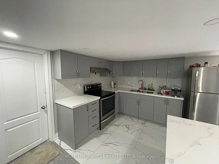18 Bachelor St — Photo 8
