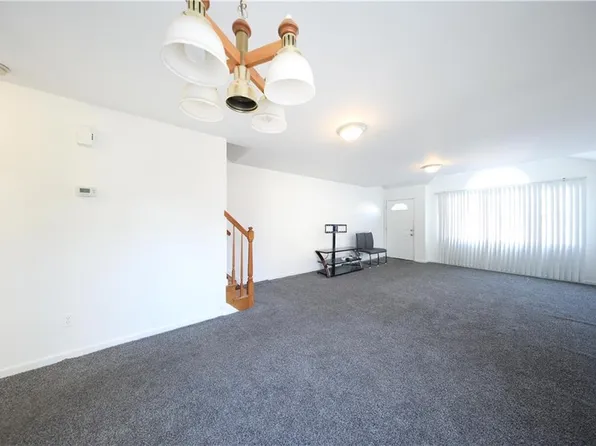 74 Sumner Avenue image 3 of 28