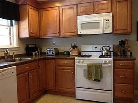 3rd image of 20 Wychwood Dr