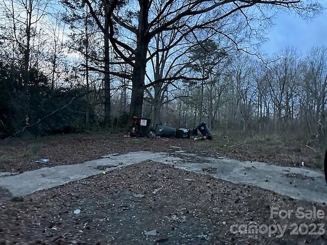 2nd image of 3051 Highway 27