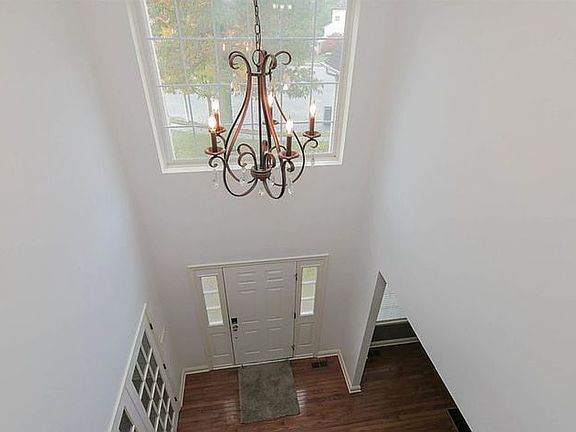 5th image of 117 Camellia Ln