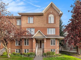 74 Lakepointe Dr, Ottawa, ON K4A 5E5