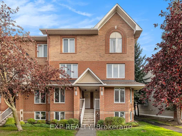 74 Lakepointe Dr, Ottawa, ON K4A 5E5