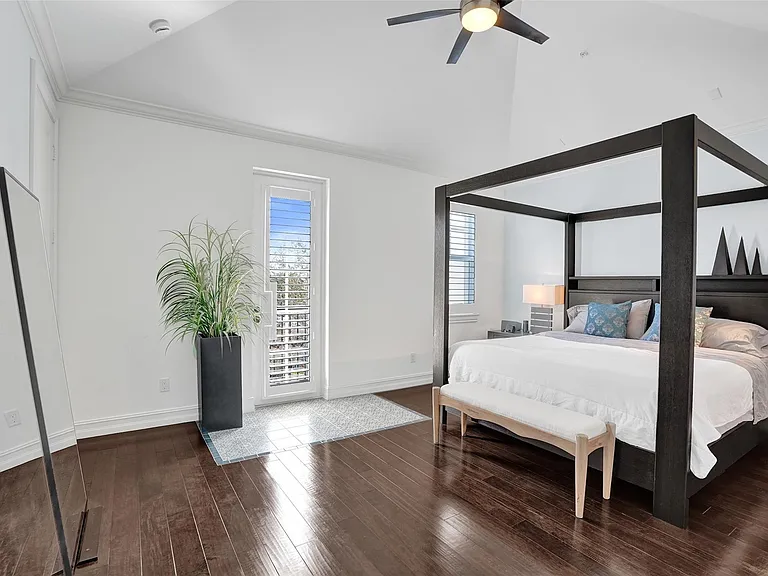 381 E Cannery Row Cir — Photo 16