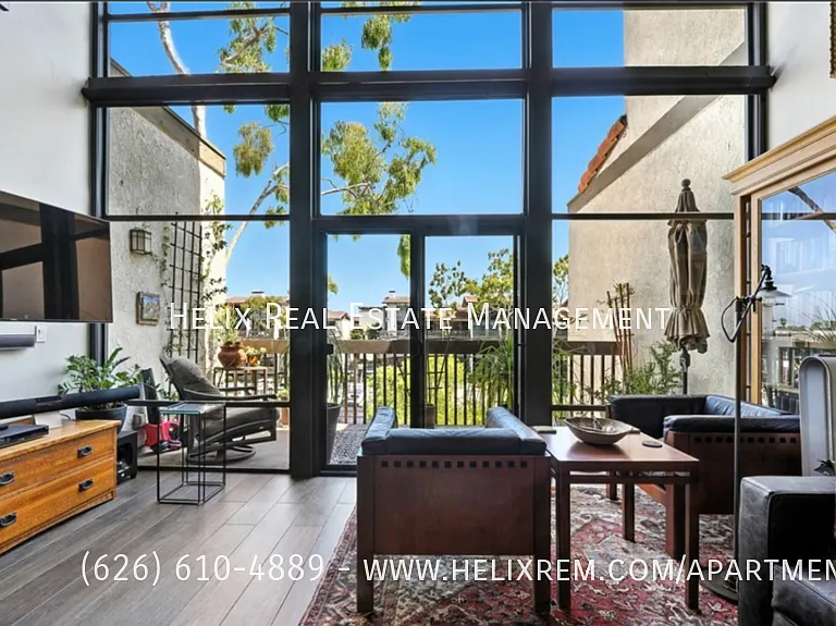 7322 Marina Pacifica Dr N — Photo 10