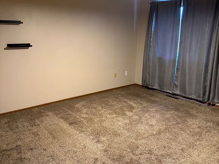 7534 Vinewood Ct — Photo 9
