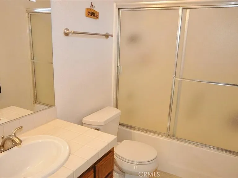 2612 W Grand Ave #C — Photo 22