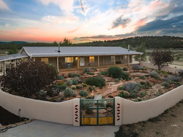 6697 N Johnson Canyon Rd, Kanab, UT 84741