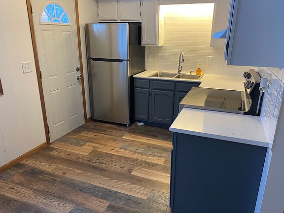 3rd image of 3382 Martin Rd