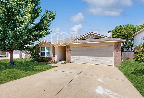 2nd image of 4113 Majestic Ct