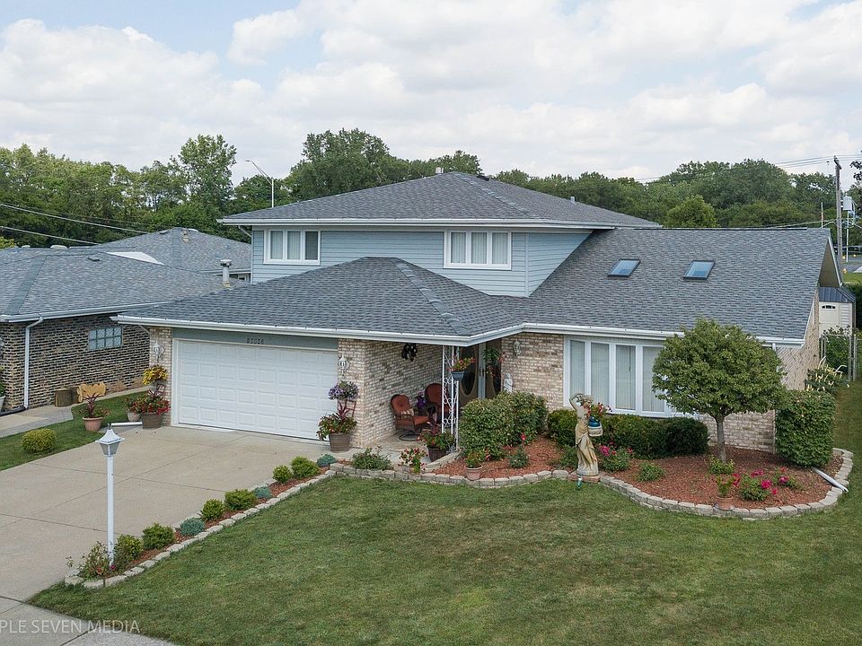 1st image of 10943 Circle Dr
