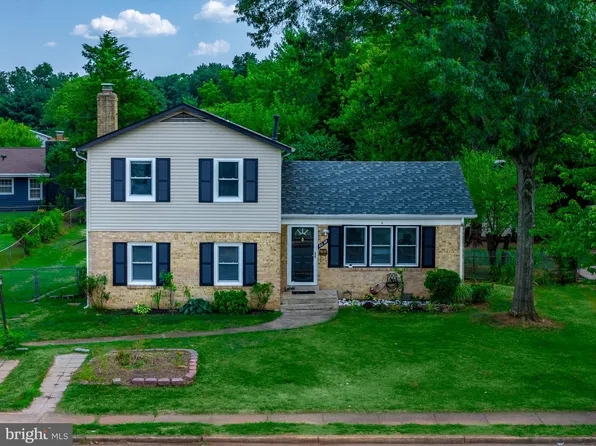 8238 Macbeth St, Manassas, VA 20110