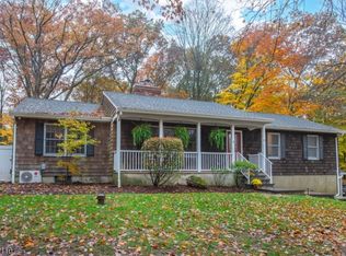 62 Sugar Maple Ave, Newfoundland, NJ 07435