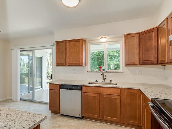 5th image of 10419 N 106th Ave