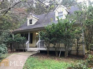643 Cedarcrest Rd, Dallas, GA 30132