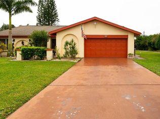 503 Edinburgh Dr, Fort Myers, FL 33919